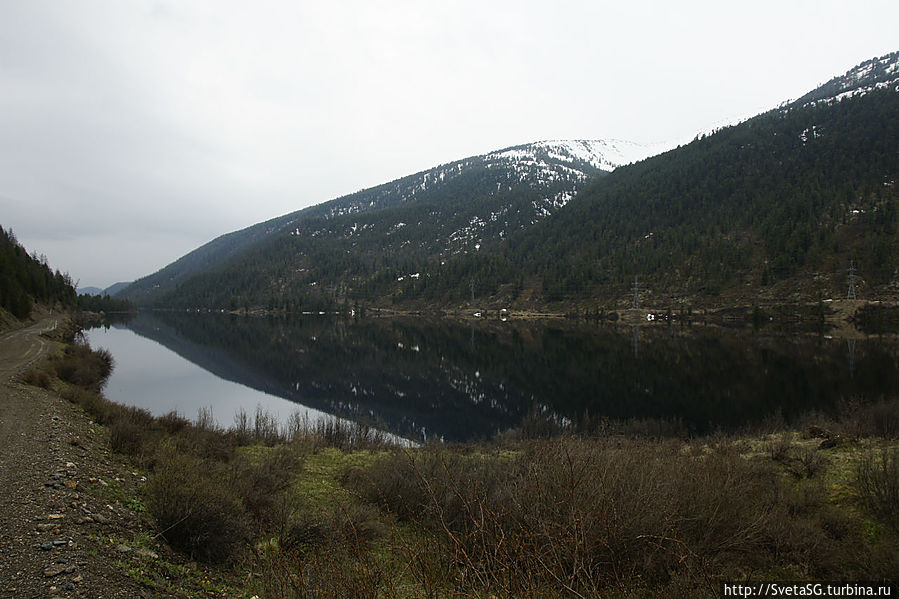 Зазеркалье озера Чейбеккель Республика Алтай, Россия
