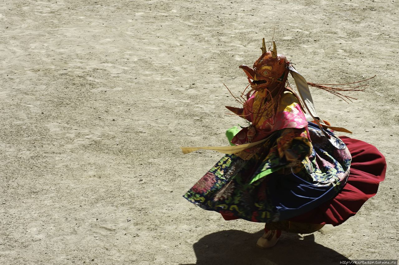 Мистерия чам, Ламаюру Ламаюру, Индия