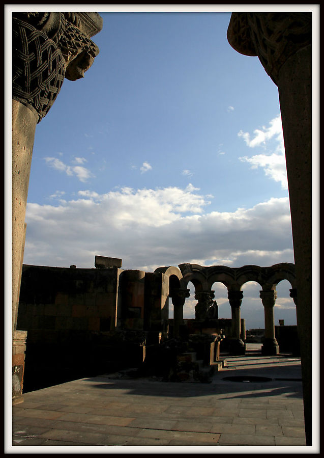 Храм небесных ангелов Вагаршапат, Армения