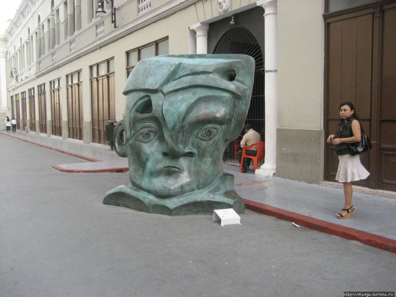 Скульптуры Музея современного искусства Macay Мерида, Мексика