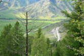 Фото сделано со старой дороги перевала Чике-Таман