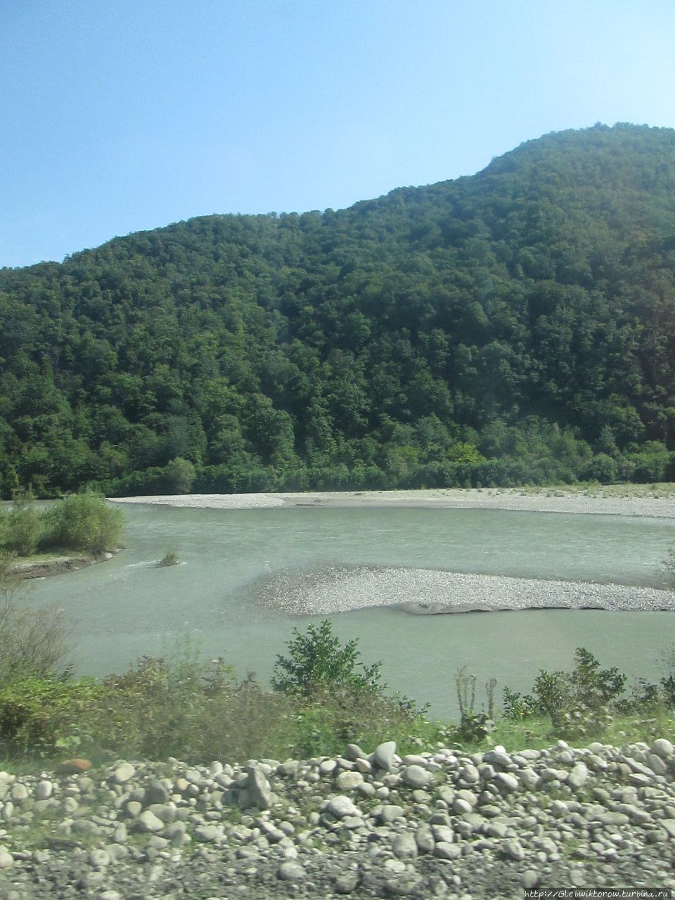 Поездка в Рачу Амбролаури, Грузия
