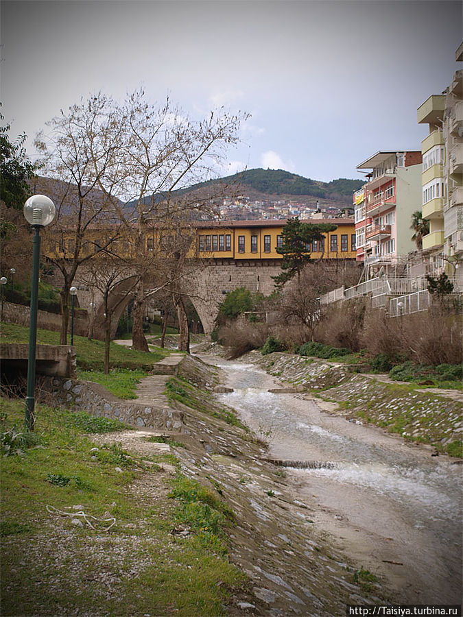 Çarşılı Köprü Irgandı – Одноарочный мост Бурса, Турция