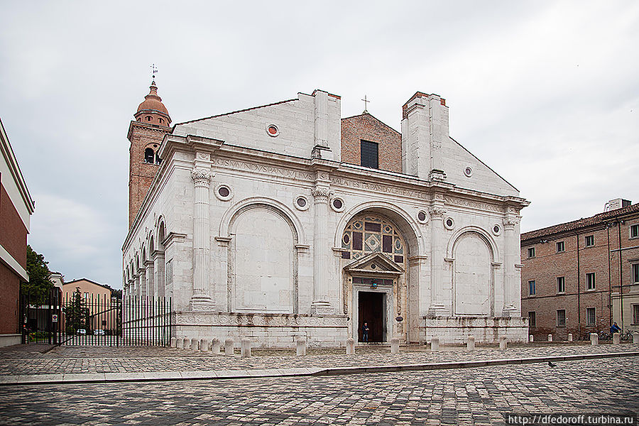 Прогулка по Римини, Италия Римини, Италия