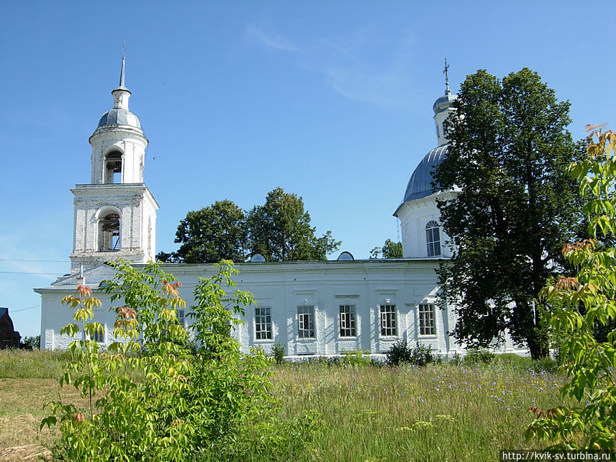 В 2013 году, в июле я вновь был рядом с этим храмом. Архангельское, Россия