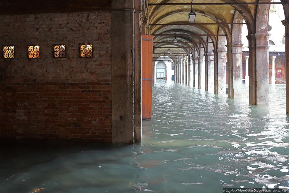 Acqua alta в Венеции в районе San Marco (29 октября) Венеция, Италия