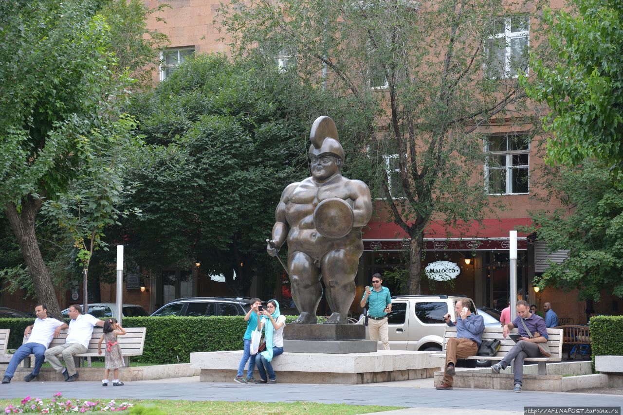 Интересное местечко Ереван, Армения