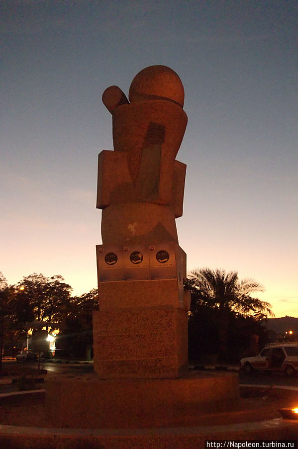 Скульптуры города Асуан, Египет