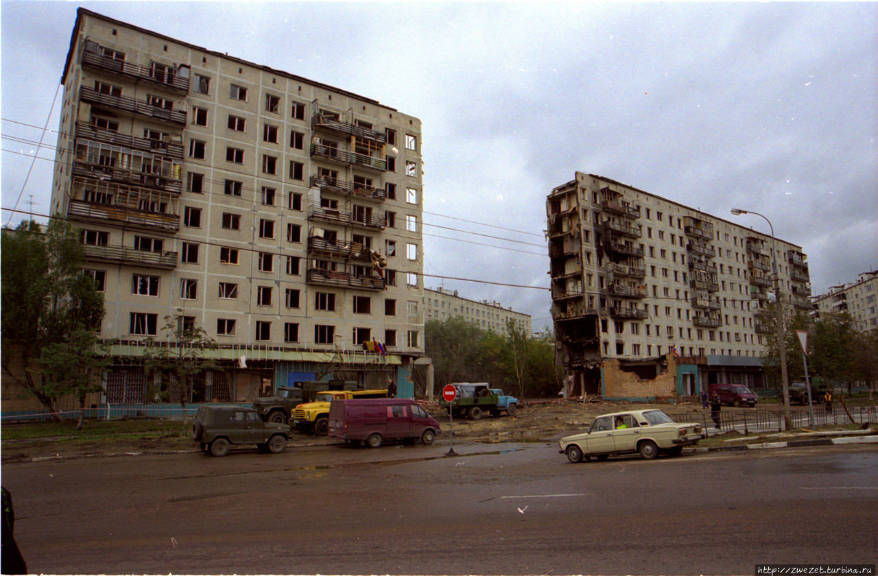 ул.Гурьянова после взрыва в сентябре 1999 г (фото из интернета) Москва, Россия