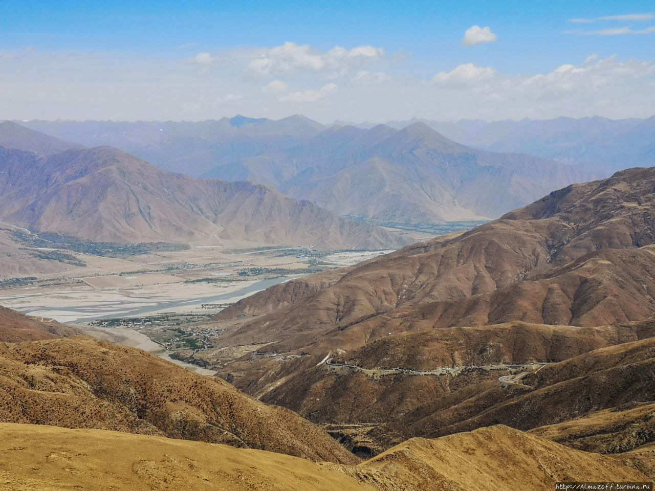 Ты мечтала всегда прокатиться на яке, скакать по холмам! Озеро Ямдрок, Китай