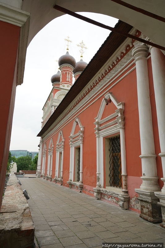 Высоко-Петровский монастырь Москва, Россия
