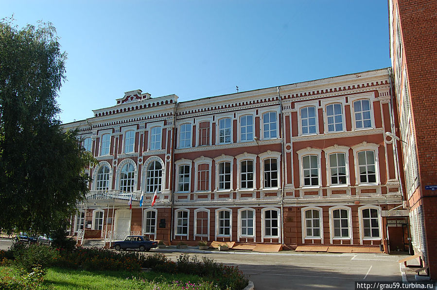 Здание 1 Александро-Мариинского реального училища