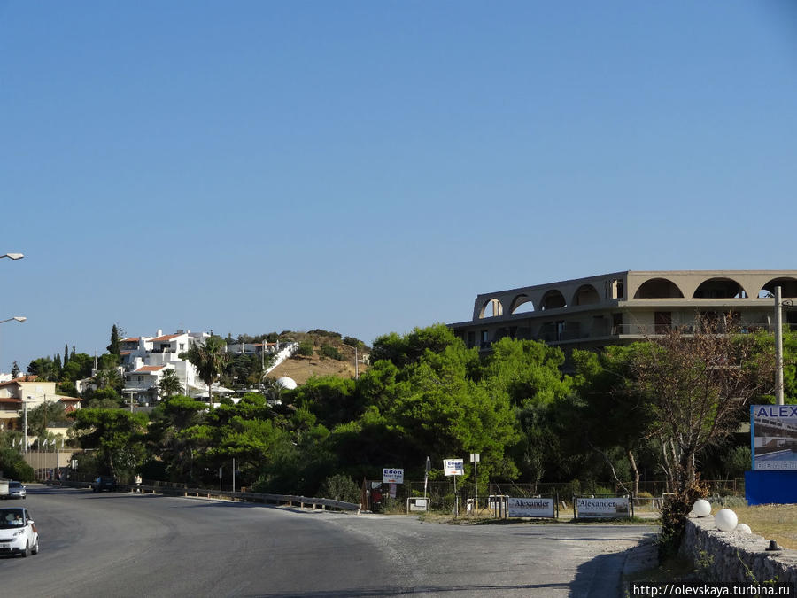 Иден Бич: отель на обочине Аттика, Греция