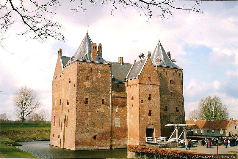 Замок Лувестейн Горинхем, Нидерланды