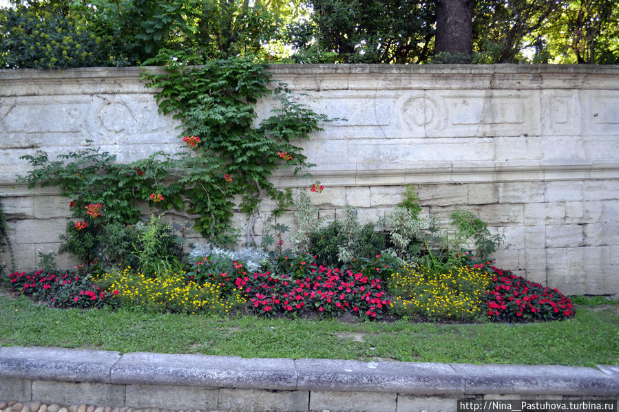 Сады Роше-де-Дом — место, где можно отдохнуть Авиньон, Франция