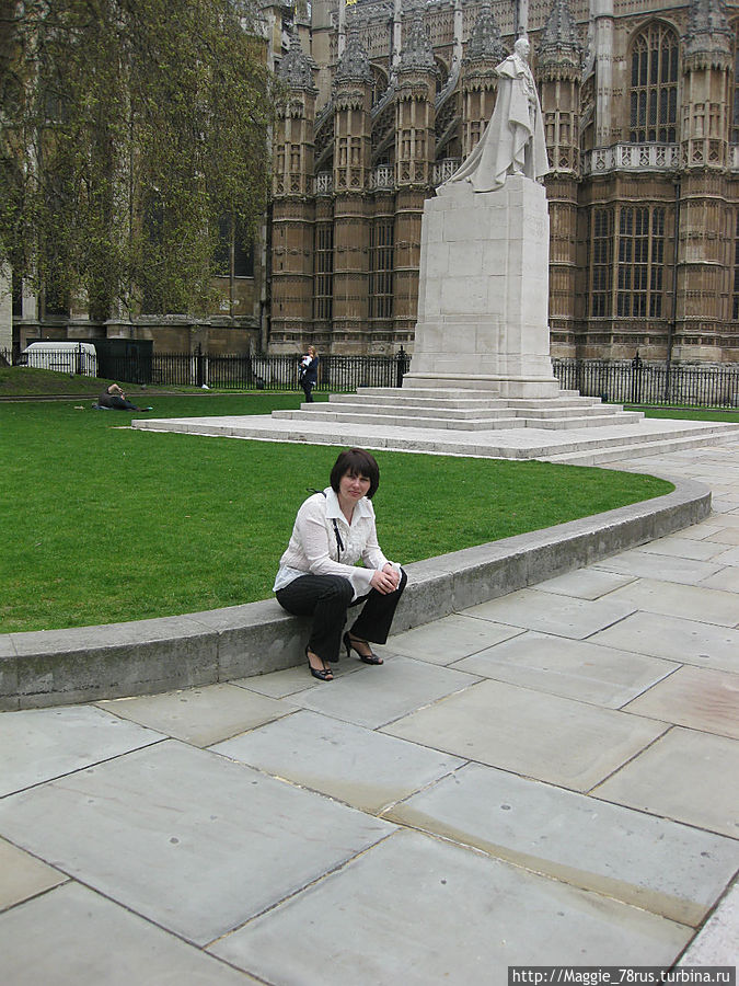 Памятник Георгу V Лондон, Великобритания
