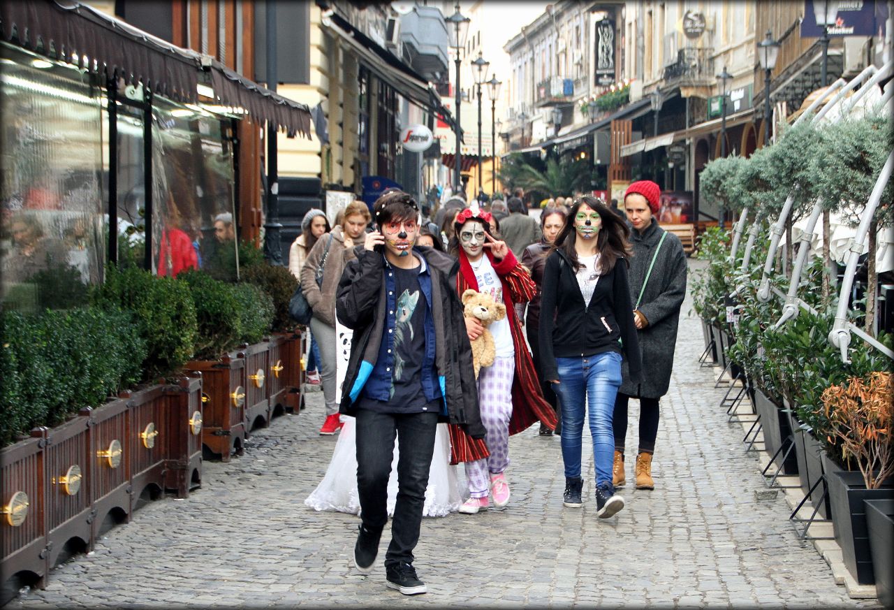 Знакомьтесь, Бухарест! Бухарест, Румыния Знакомьтесь, Бухарест! Бухарест, Румыния