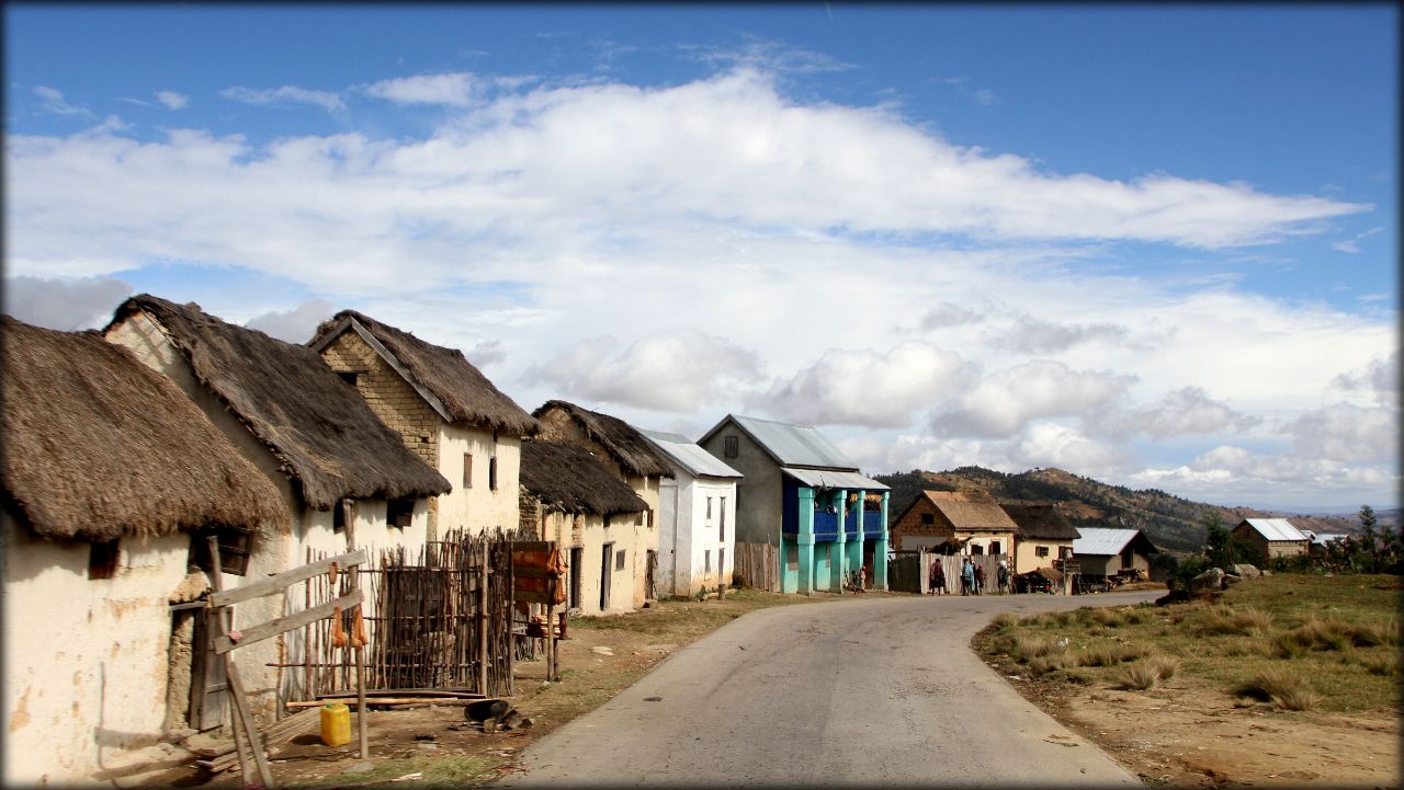 Мадагаскарские хроники — Амбуситра и дорога в Раномафану Амбуситра, Мадагаскар