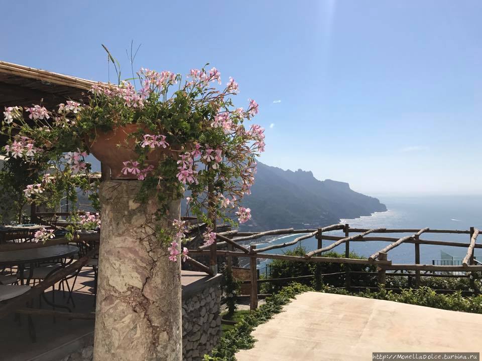 Ravello: villa Rufolo в августе Равелло, Италия