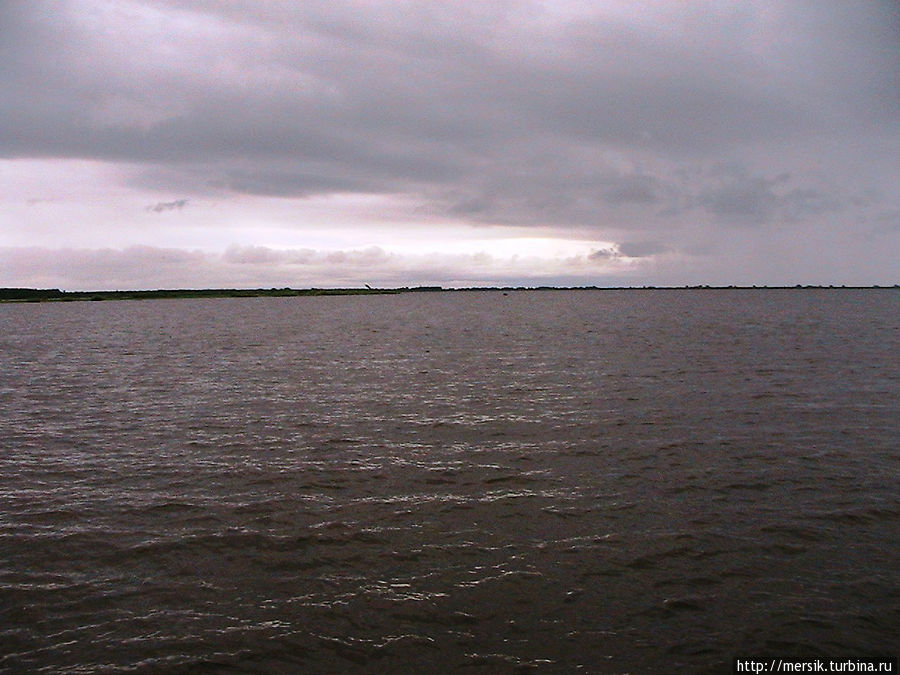 Озеро Ильмень и река Волхов Великий Новгород, Россия