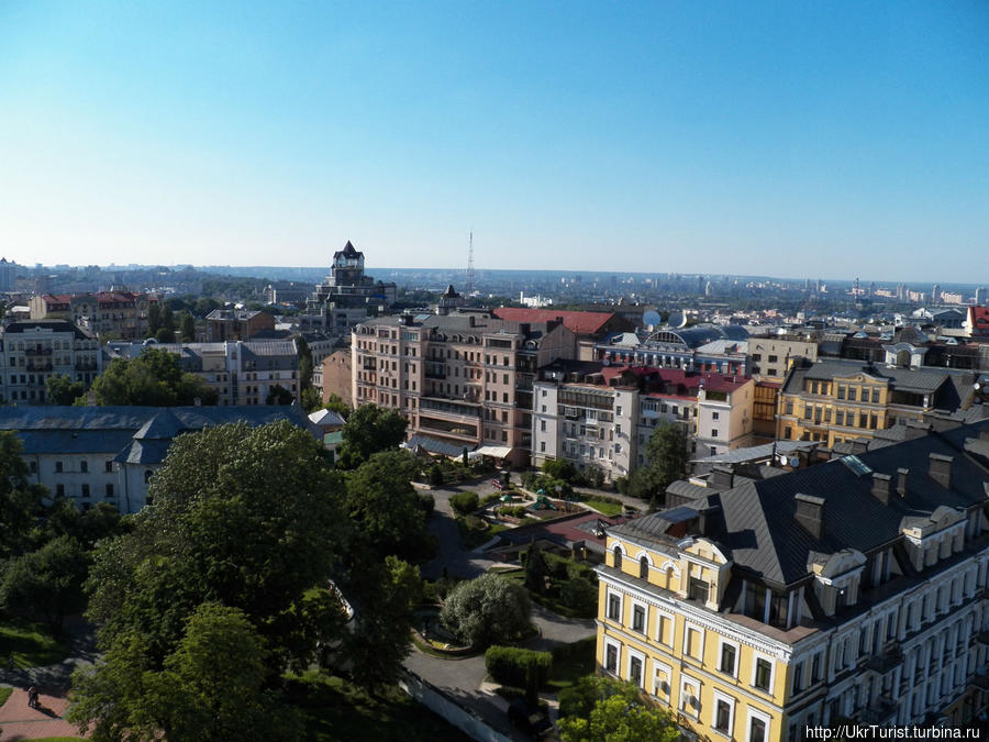 Вид с 1 яруса Колокольни Киев, Украина