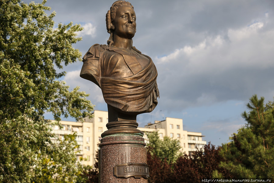 Памятник Екатерине II. Тирасполь, Приднестровская Молдавская Республика