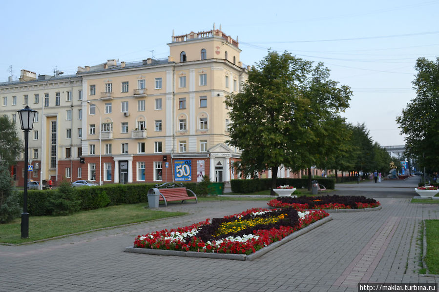 Пушкинская площадь. Кемерово, Россия