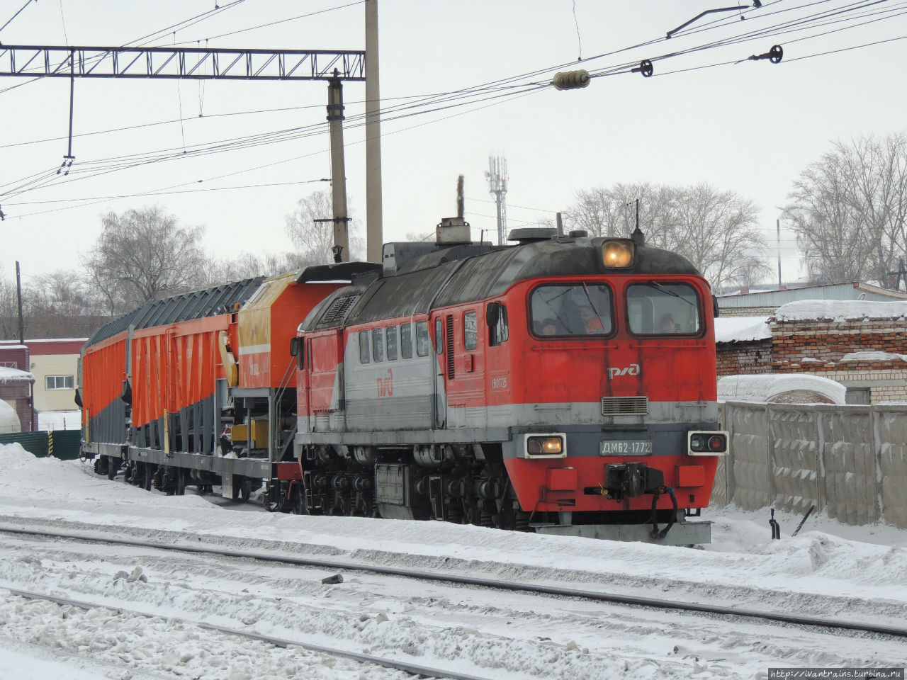 Тепловоз ДМ62 на станции Агрыз. Агрыз, Россия