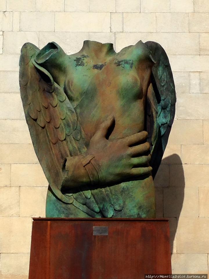 Пиэтрасанта — площадь Дуомо Пьетразанта, Италия