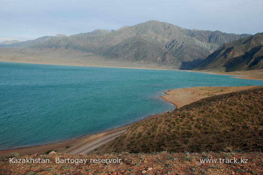 Бортагайское водохранилище Тургень, Казахстан