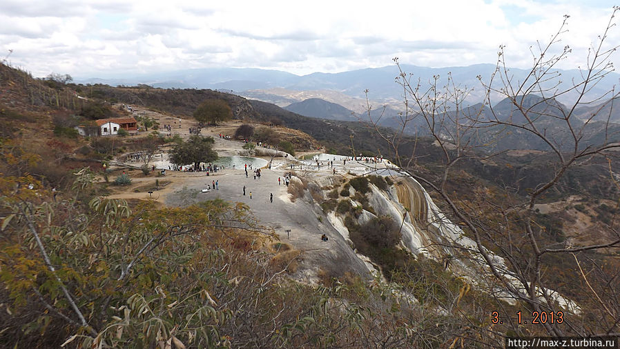 Застывший водопад или мексиканский Помукале Штат Оахака, Мексика