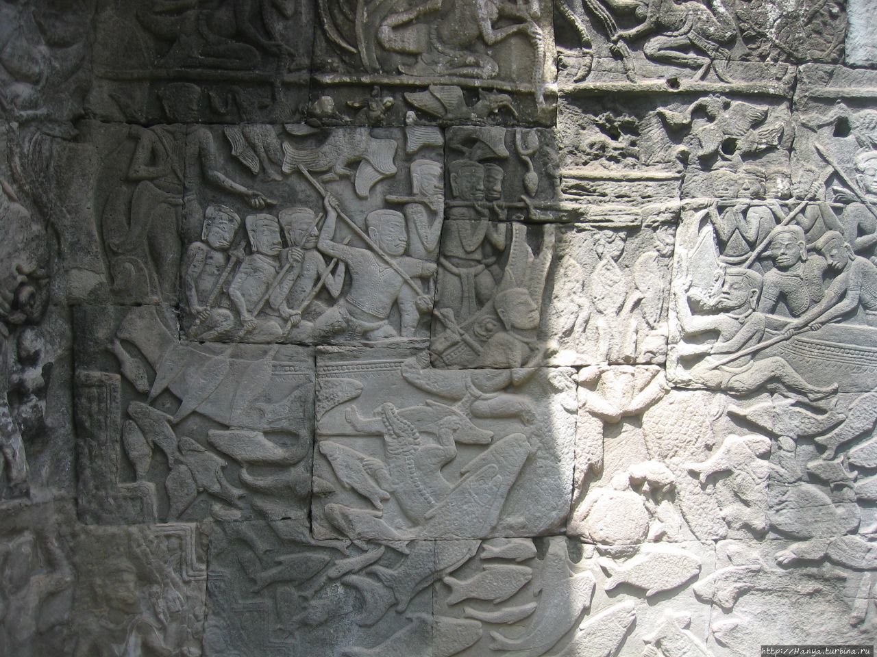Храм Байон