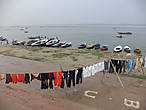 Колоритная сушка на берегу Ганги