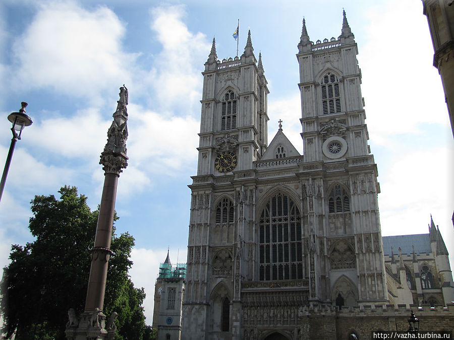 Западный фосад Аббатсва