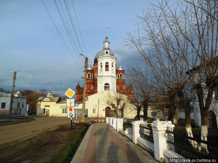 Ближе к перекрестку  Черн