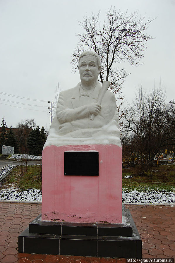 Памятник Ф.Н.Павлюкову Аткарск, Россия