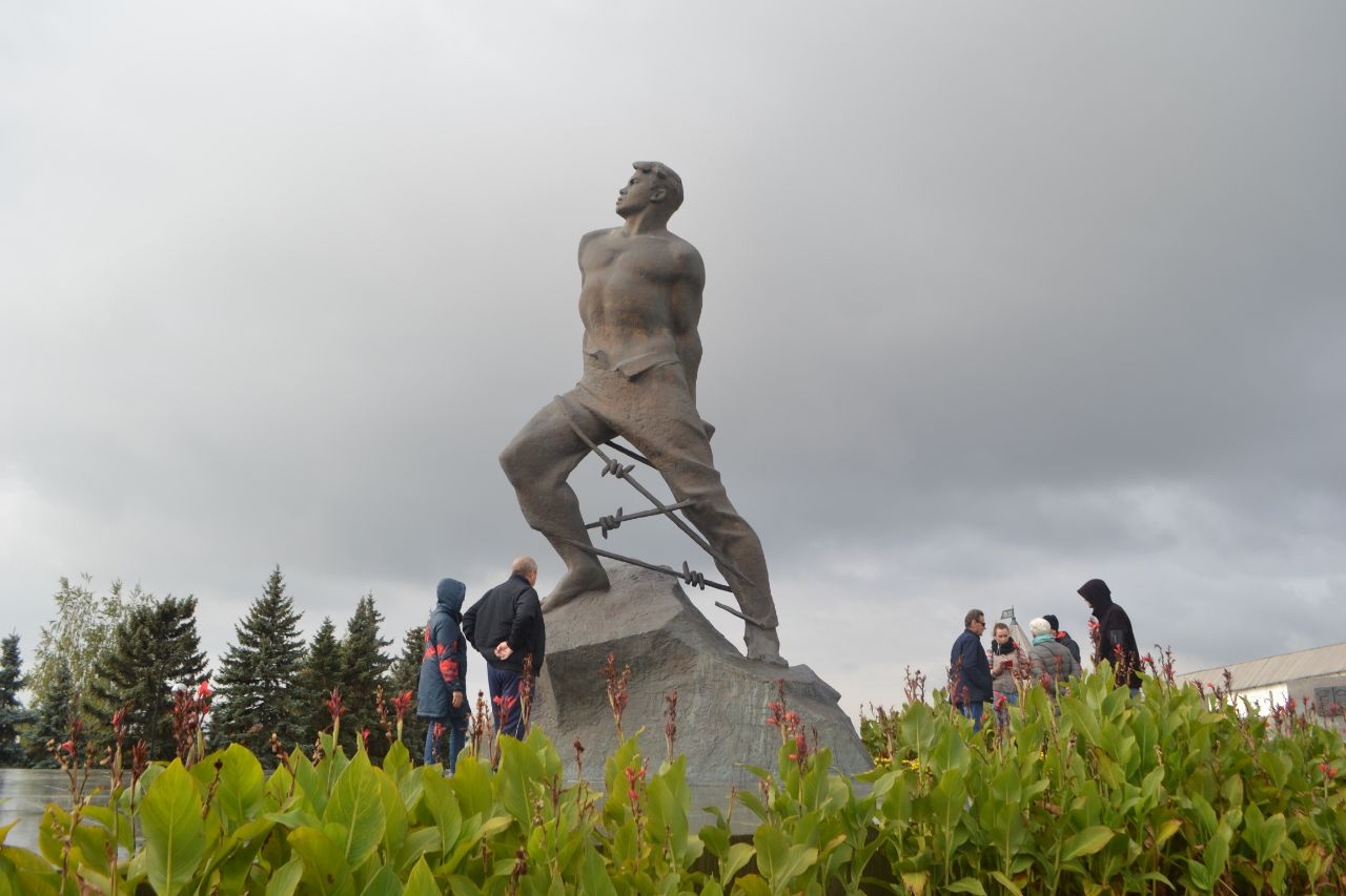Памятник М.Джалилю Казань, Россия