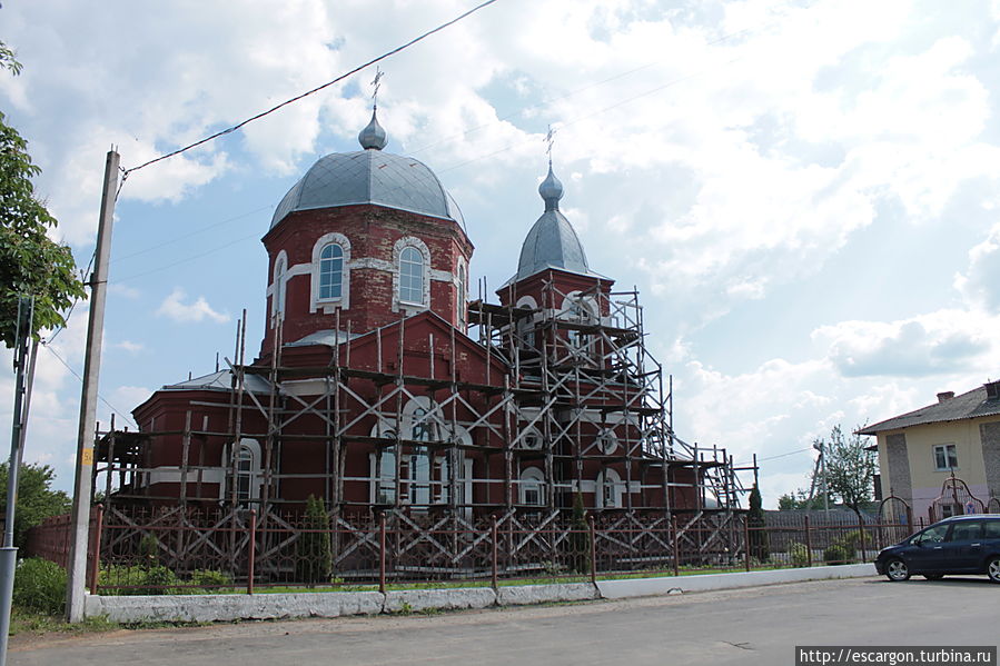На этой же улице располагается Вознесенская церковь..