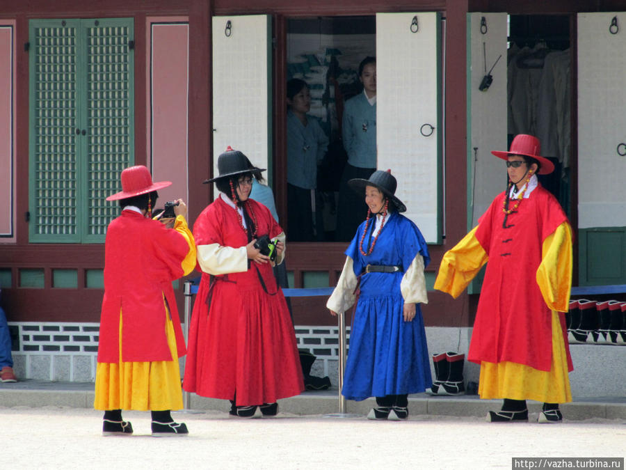 Дворец Кёнбоккун. Сеул, Республика Корея