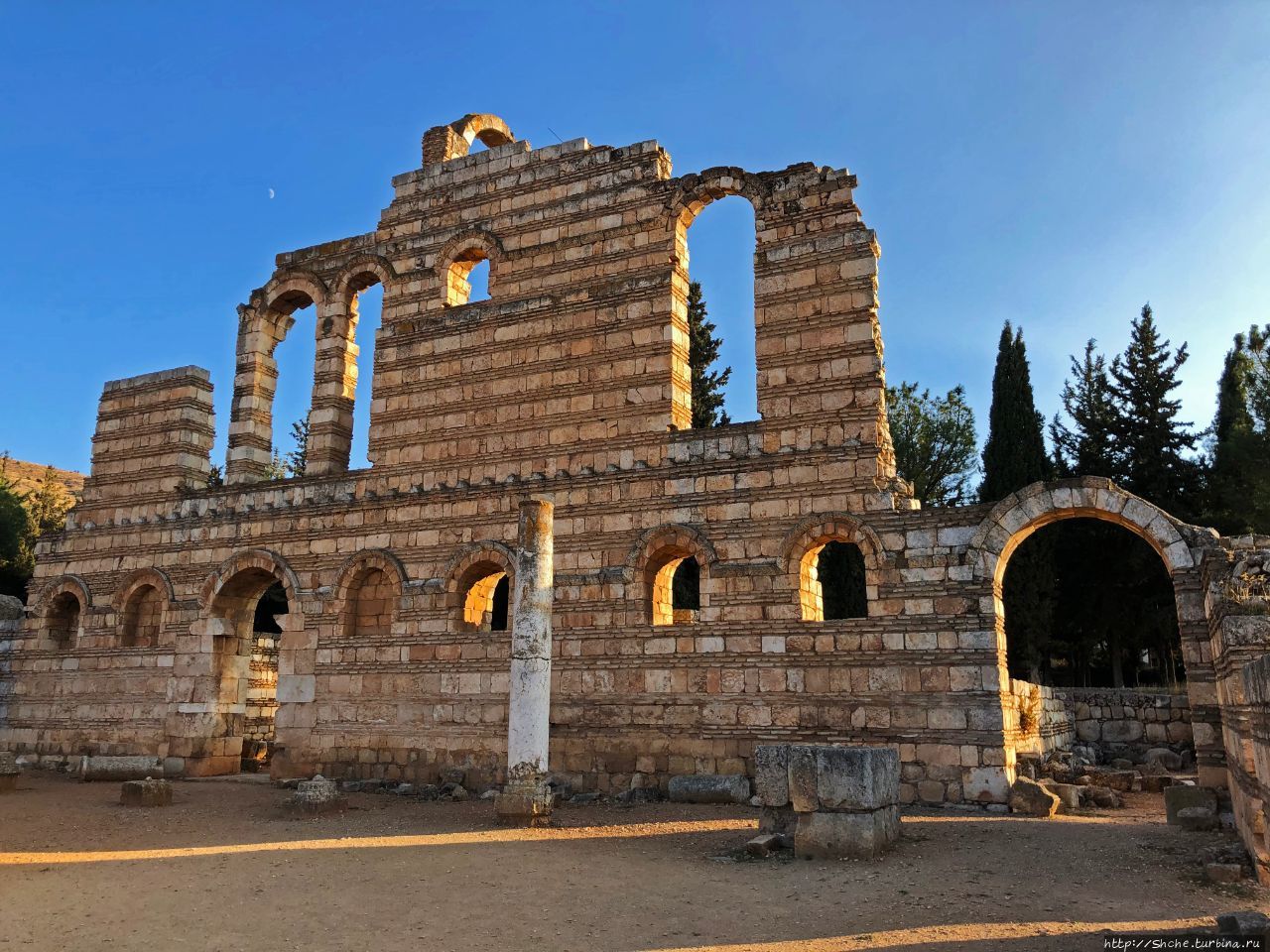 Руины города Омейядов / Umayyad City Ruins