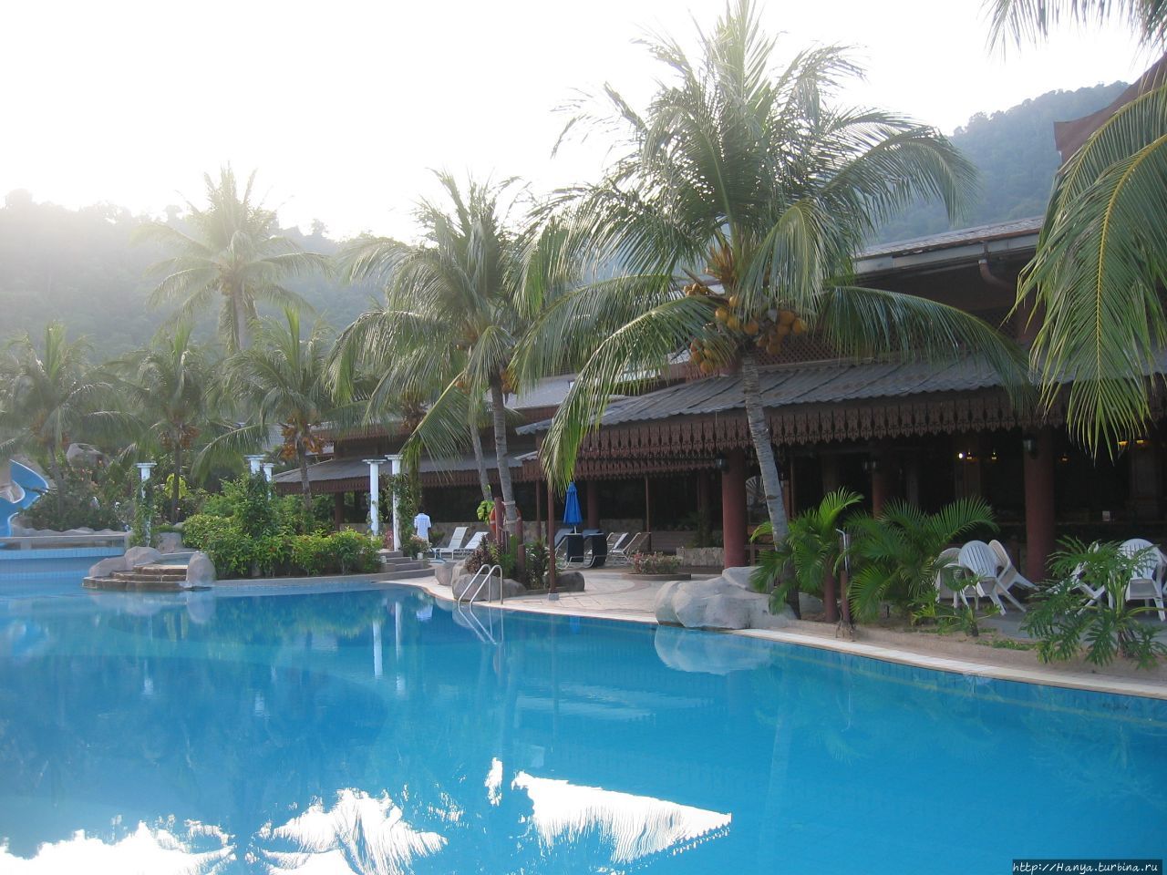 Пляж отеля Berjaya Tioman Beach Пулау-Тиоман, Малайзия