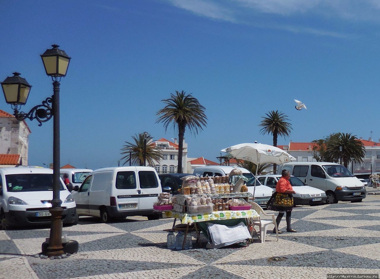 Назаре — прогулка по небольшому городку на берегу Атлантики Назаре, Португалия