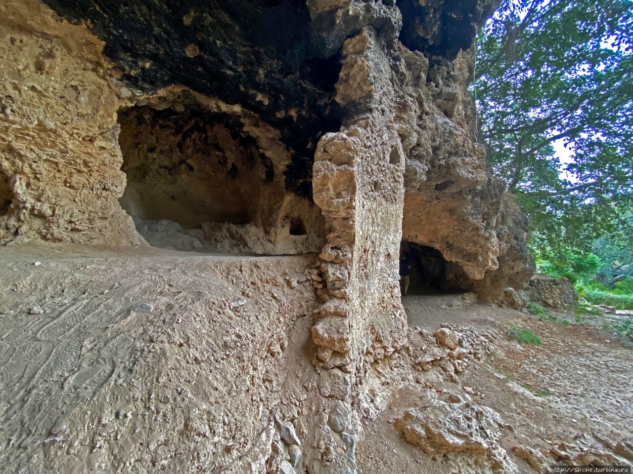 Пещеры Будды Шах Аллах Дитта, Пакистан