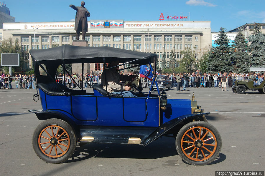Антиквариат на колёсах Саратов, Россия