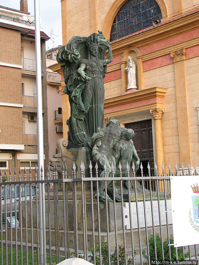 Памятник детям Чивитавеккеи Чивитавеккья, Италия