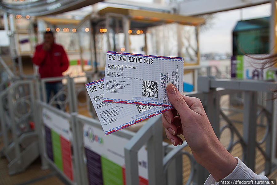 Прогулка по Римини, Италия Римини, Италия