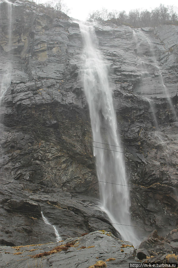 Водопад Honganvikfossen Западная Норвегия, Норвегия