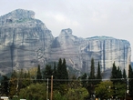 Вид на скалы из Каламбаки
