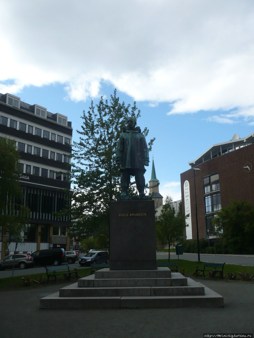 Памятник Руалю Амундсену Тромсё, Норвегия