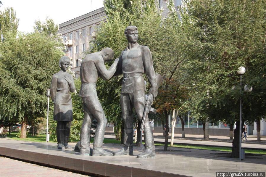 Памятник комсомольцам-защитникам Сталинграда Волгоград, Россия